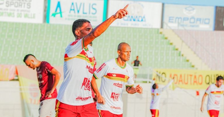 juazeirense-vira-sobre-o-jacuipense-no-adauto-moraes-e-vence-terceira-consecutiva-na-serie-d