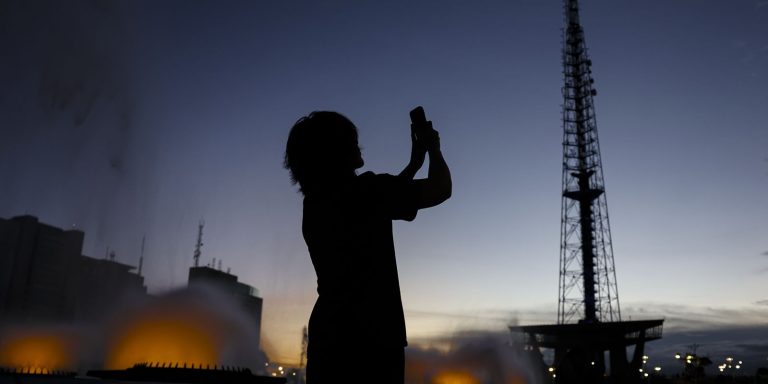 artistas-traduzem-brasilia-sem-precisar-de-palavras