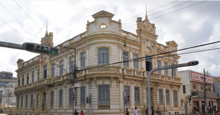 mp-ba-da-cinco-dias-para-prefeitura-de-feira-de-santana-publicar-lista-de-reprovados-e-reabrir-recursos-em-seletivo-da-educacao