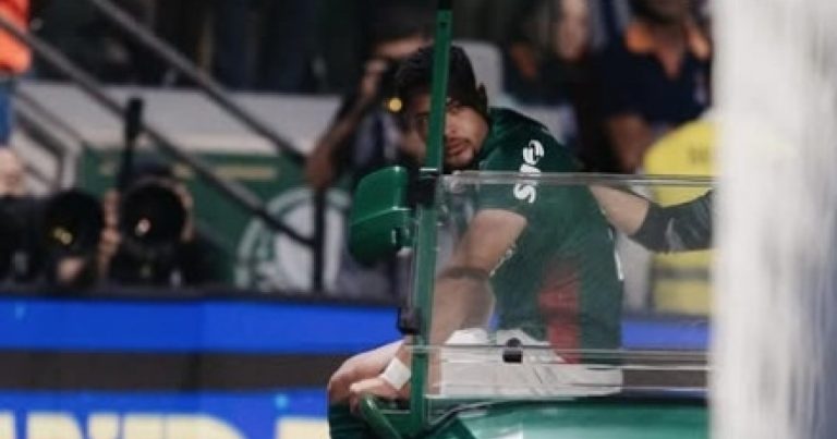 palmeiras-confirma-lesao-de-vitor-roque-apos-jogo-contra-jacuipense;-atacante-so-deve-voltar-no-pos-copa