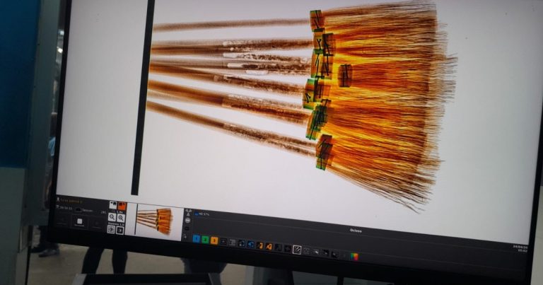 video:-visitante-do-presidio-de-itabuna-tenta-entrar-com-drogas-escondidas-em-cabo-de-vassoura