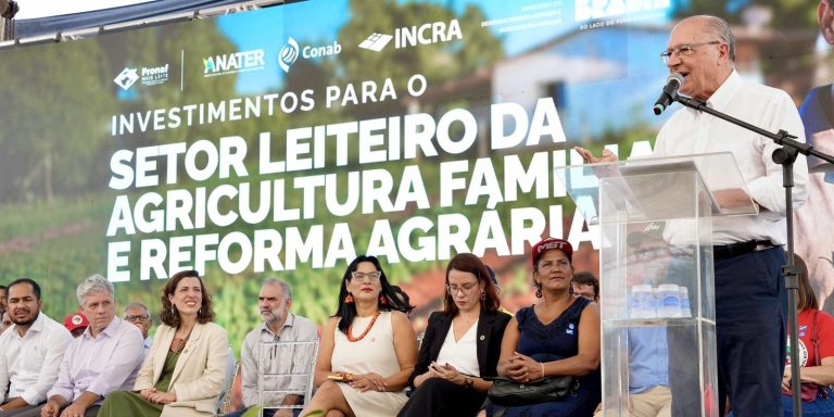 Governo federal anuncia recursos para o Pronaf Mais Leite governo-federal-anuncia-recursos-para-o-pronaf-mais-leite