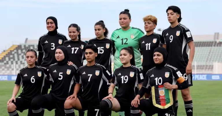 fifa-libera-participacao-de-jogadoras-afegas-sem-aval-da-federacao-nacional-apos-sete-anos