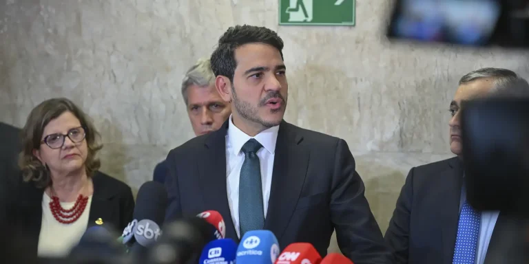 nao-e-simples,-mas-senado-e-soberano,-diz-messias-apos-rejeicao