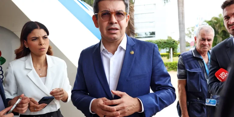 randolfe-rodrigues-afirma-que-governo-deve-indicar-outro-nome-para-stf