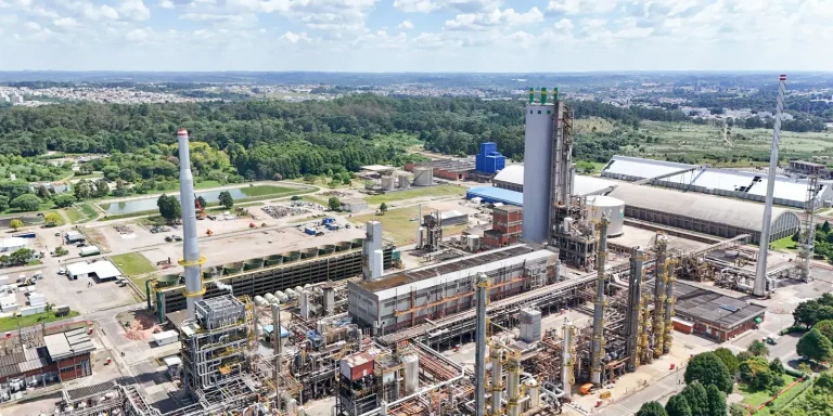 petrobras-volta-a-produzir-ureia-em-fabrica-de-fertilizante-no-parana