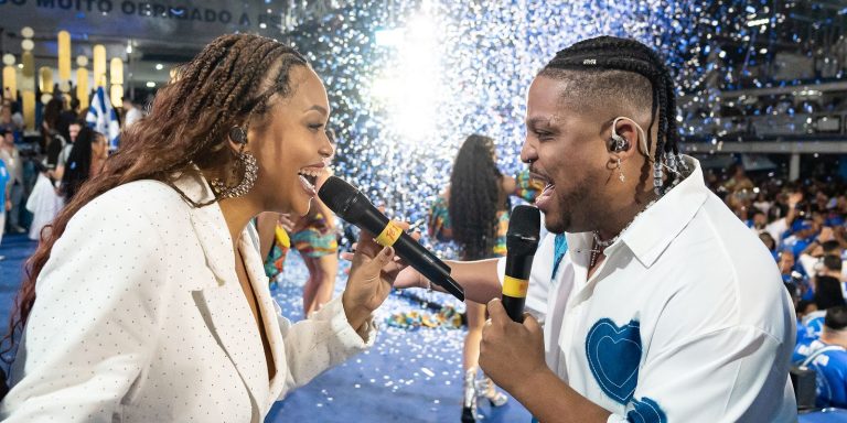 Primeira mulher intérprete do carnaval do Rio recebe prêmio da Alerj primeira-mulher-interprete-do-carnaval-do-rio-recebe-premio-da-alerj