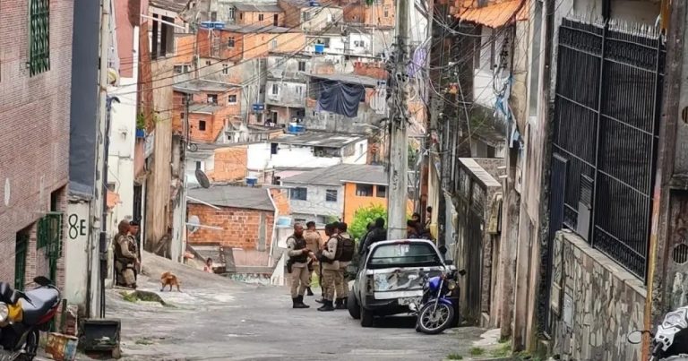 Ao menos 55 pessoas foram baleadas dentro de residências em Salvador e região este ano ao-menos-55-pessoas-foram-baleadas-dentro-de-residencias-em-salvador-e-regiao-este-ano