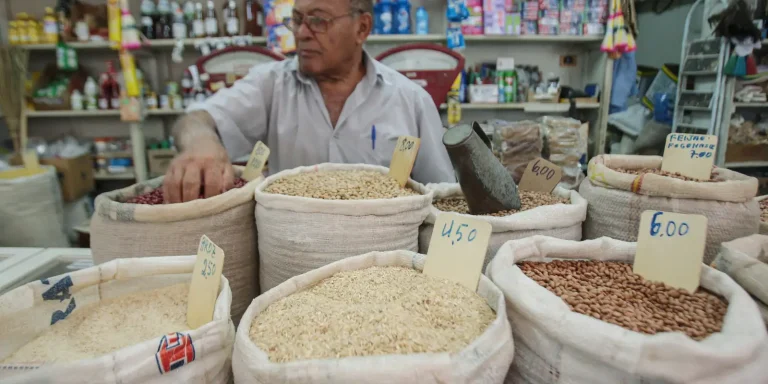 Mercado eleva previsão da inflação para 4,89% este ano mercado-eleva-previsao-da-inflacao-para-4,89%-este-ano