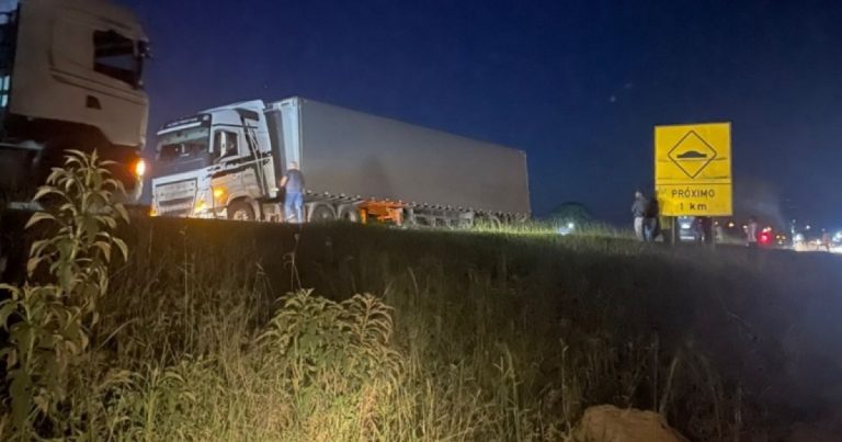 idoso-morre-atropelado-por-carreta-na-br-116-no-vale-do-jiquirica