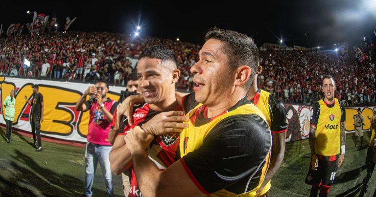vitoria-iguala-campanha-do-1-turno-de-2025-com-seis-jogos-a-menos-na-serie-a