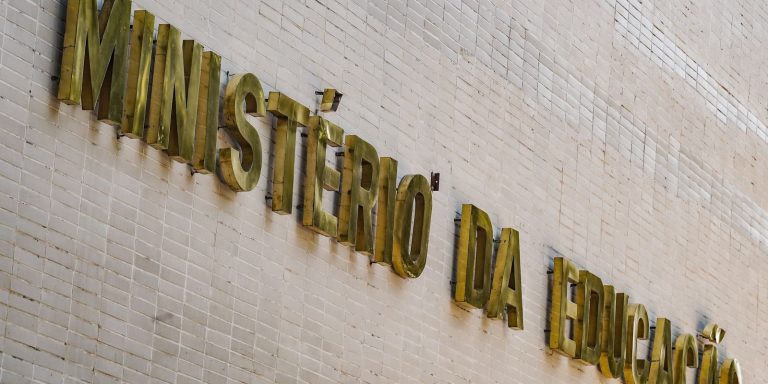 MEC enviará equipe de especialistas ao Acre após ataque em escola mec-enviara-equipe-de-especialistas-ao-acre-apos-ataque-em-escola