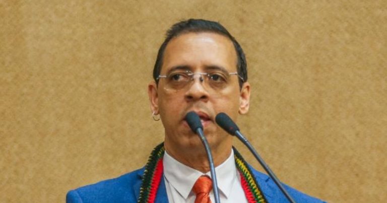 Deputado declara apoio a ambientalistas atacados na Chapada Diamantina deputado-declara-apoio-a-ambientalistas-atacados-na-chapada-diamantina