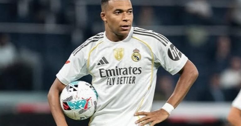 mbappe-se-envolve-em-confusao-durante-treino-do-real-madrid,-revela-jornal-ingles