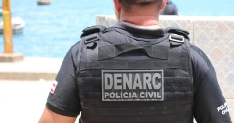 VÍDEO: Polícia Civil apreende 6 mil pedras de crack e investiga uso de crianças pelo tráfico em Itabuna video:-policia-civil-apreende-6-mil-pedras-de-crack-e-investiga-uso-de-criancas-pelo-trafico-em-itabuna