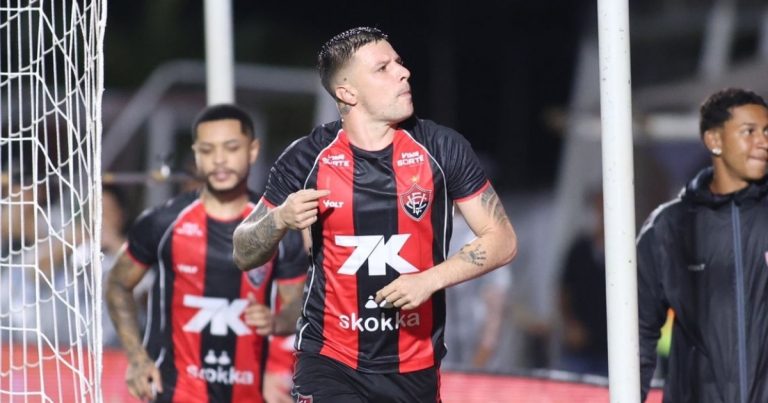 Renato Kayzer celebra retorno com gol da classificação do Vitória: “Recuperei bem” renato-kayzer-celebra-retorno-com-gol-da-classificacao-do-vitoria:-“recuperei-bem”