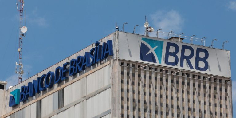 Polícia Civil investiga suposto desvio milionário em agência do BRB policia-civil-investiga-suposto-desvio-milionario-em-agencia-do-brb