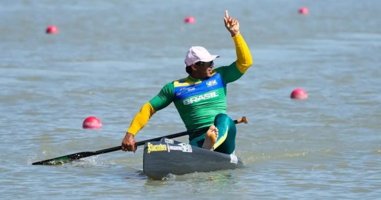 Isaquias Queiroz é prata na Copa do Mundo de Canoagem isaquias-queiroz-e-prata-na-copa-do-mundo-de-canoagem