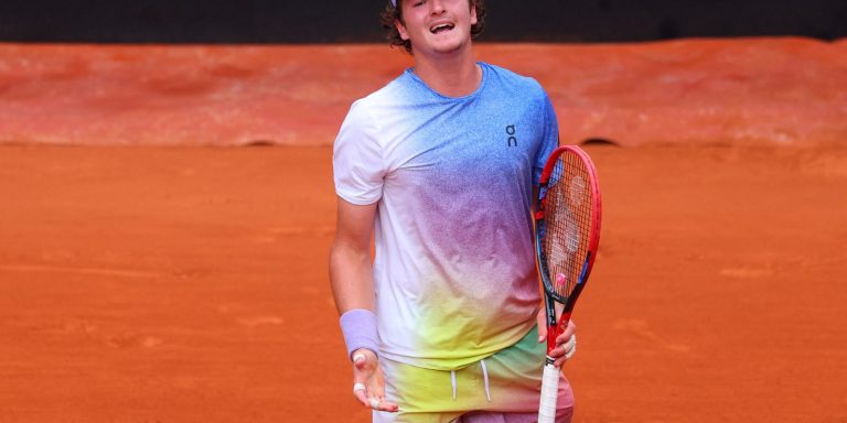 João Fonseca perde na estreia do Masters 1000 de Roma e é eliminado joao-fonseca-perde-na-estreia-do-masters-1000-de-roma-e-e-eliminado