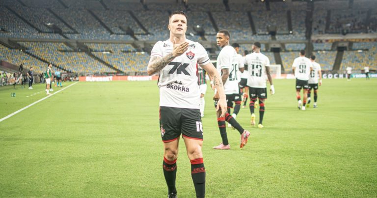 Renato Kayzer desfalca o Vitória contra RB Bragantino pela Série A após amarelo contra Fluminense renato-kayzer-desfalca-o-vitoria-contra-rb-bragantino-pela-serie-a-apos-amarelo-contra-fluminense