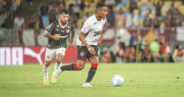 Mesmo com reação no segundo tempo, Vitória sofre empate no fim contra o Fluminense e segue sem vencer fora de casa mesmo-com-reacao-no-segundo-tempo,-vitoria-sofre-empate-no-fim-contra-o-fluminense-e-segue-sem-vencer-fora-de-casa