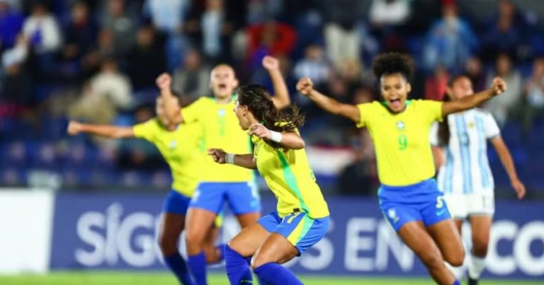 Seleção Brasileira feminina sub-17 derrota Argentina por 3 a 2 e conquista Sul-Americano selecao-brasileira-feminina-sub-17-derrota-argentina-por-3-a-2-e-conquista-sul-americano