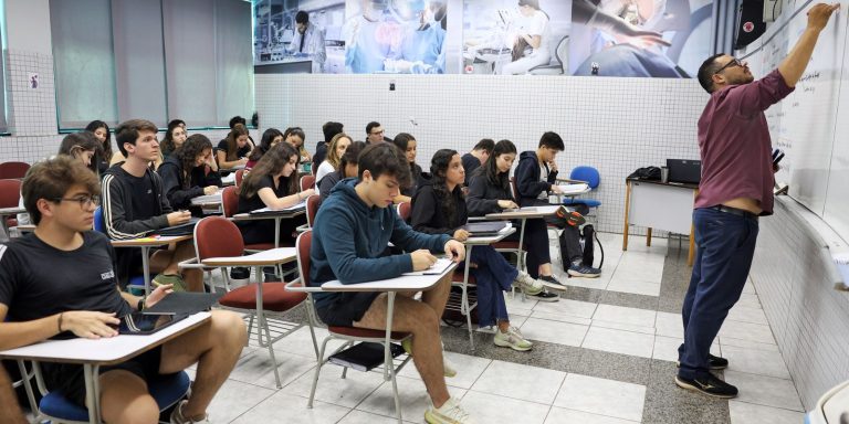 Desenrola Fies: estudante pode renegociar dívida a partir desta quarta desenrola-fies:-estudante-pode-renegociar-divida-a-partir-desta-quarta