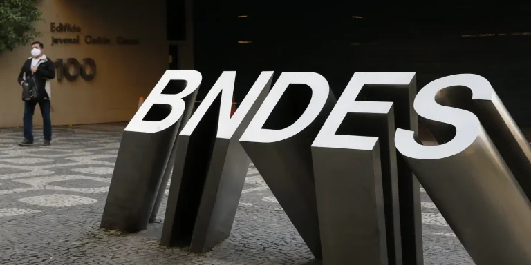 BNDES tem lucro de R$ 3,1 bilhões no primeiro trimestre bndes-tem-lucro-de-r$-3,1-bilhoes-no-primeiro-trimestre