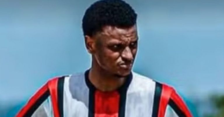 Jogador amador tem morte cerebral confirmada após mal súbito durante partida no interior baiano jogador-amador-tem-morte-cerebral-confirmada-apos-mal-subito-durante-partida-no-interior-baiano