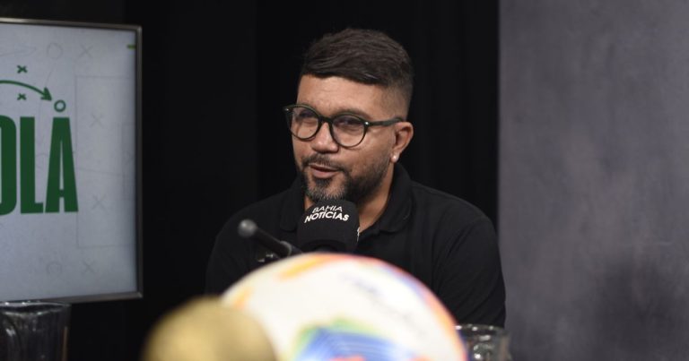 Quem vai rodar?: Tiago Luiz opina sobre escalação do Vitória e destaca disputa no meio de campo quem-vai-rodar?:-tiago-luiz-opina-sobre-escalacao-do-vitoria-e-destaca-disputa-no-meio-de-campo