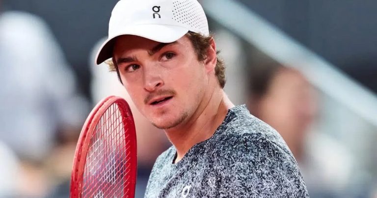 Tênis: João Fonseca deixa ATP 500 de Hamburgo por incômodo no punho tenis:-joao-fonseca-deixa-atp-500-de-hamburgo-por-incomodo-no-punho