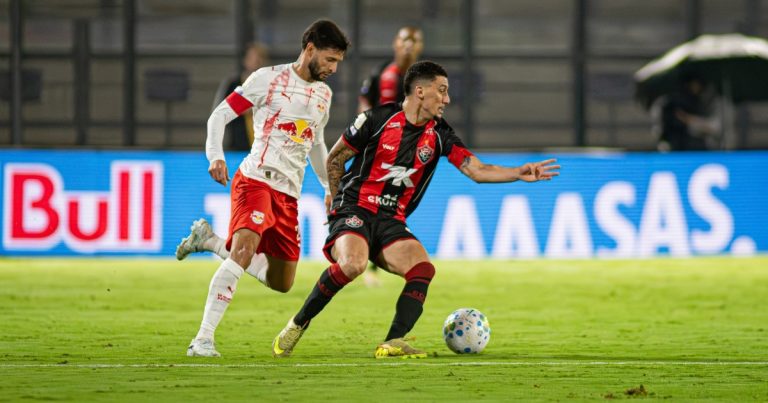vitoria-perde-para-o-bragantino-em-braganca-paulista-e-chega-ao-oitavo-jogo-sem-vencer-fora-de-casa-no-brasileirao