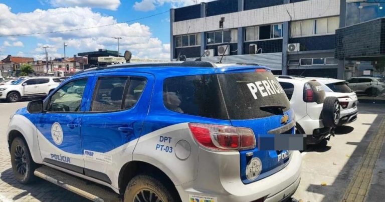 Fim de semana em Feira de Santana deixa três mortos; pedagogo foi atingido em varanda de casa fim-de-semana-em-feira-de-santana-deixa-tres-mortos;-pedagogo-foi-atingido-em-varanda-de-casa