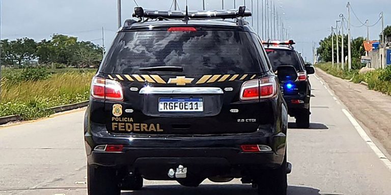PF combate tráfico internacional de drogas em 10 cidades catarinenses pf-combate-trafico-internacional-de-drogas-em-10-cidades-catarinenses