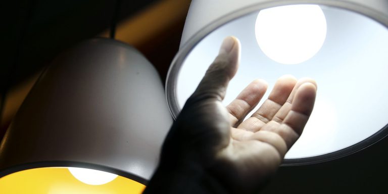 Aneel aprova R$ 5,5 bi para reduzir conta de luz em 22 distribuidoras aneel-aprova-r$-5,5-bi-para-reduzir-conta-de-luz-em-22-distribuidoras