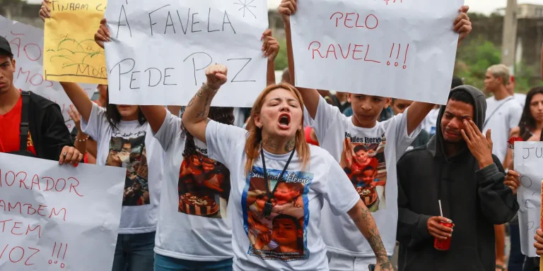 Nove em cada dez moradores de comunidade reprovam operações violentas nove-em-cada-dez-moradores-de-comunidade-reprovam-operacoes-violentas