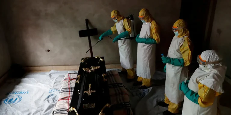 oms:-continente-africano-tem-139-mortes-suspeitas-em-surtos-de-ebola