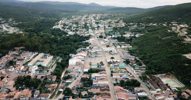 Justiça baiana condena ex-prefeito falecido por improbidade administrativa; patrimônio deve pagar dívida justica-baiana-condena-ex-prefeito-falecido-por-improbidade-administrativa;-patrimonio-deve-pagar-divida