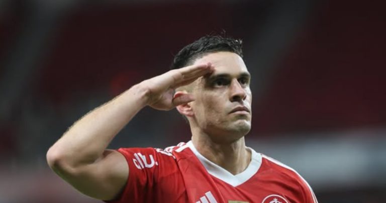 Sem Carbonero, Internacional busca alternativas para enfrentar Vitória na Série A sem-carbonero,-internacional-busca-alternativas-para-enfrentar-vitoria-na-serie-a