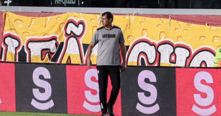 Ex-Vitória, Carille tem time rebaixado na Arábia Saudita após perder para Al-Nassr, de CR7 ex-vitoria,-carille-tem-time-rebaixado-na-arabia-saudita-apos-perder-para-al-nassr,-de-cr7