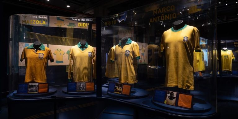 Futebol: exposição conta a história da camisa canarinho futebol:-exposicao-conta-a-historia-da-camisa-canarinho