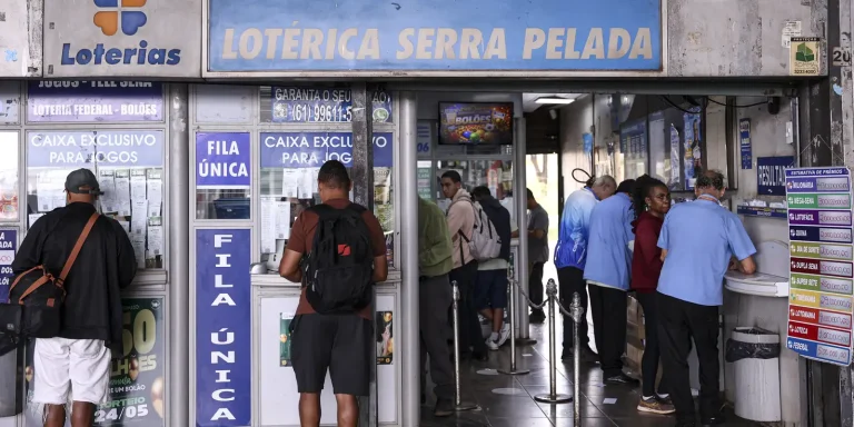 Mega 30 anos: apostas podem ser feitas até as 22h deste sábado mega-30-anos:-apostas-podem-ser-feitas-ate-as-22h-deste-sabado