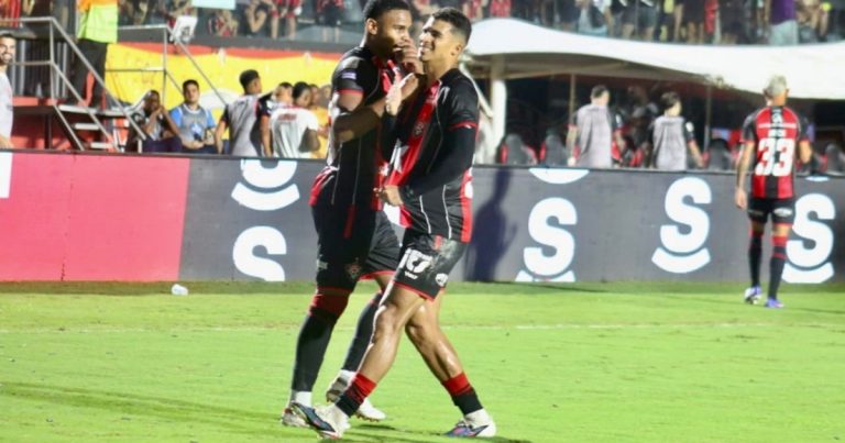 No Barradão só dá Leão: Vitória vence Internacional pela Série A e mantém sequência invicta de nove partidas em casa no-barradao-so-da-leao:-vitoria-vence-internacional-pela-serie-a-e-mantem-sequencia-invicta-de-nove-partidas-em-casa