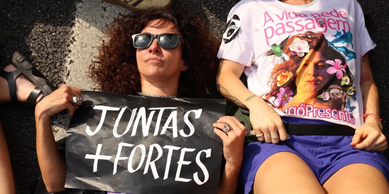 Homicídios de mulheres diminuem no Brasil; feminicídios ficam estáveis homicidios-de-mulheres-diminuem-no-brasil;-feminicidios-ficam-estaveis