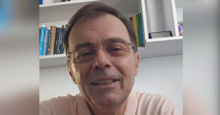 Tino Marcos “pede emprego” nas redes e é anunciado pelo Porta dos Fundos para cobertura da Copa tino-marcos-“pede-emprego”-nas-redes-e-e-anunciado-pelo-porta-dos-fundos-para-cobertura-da-copa