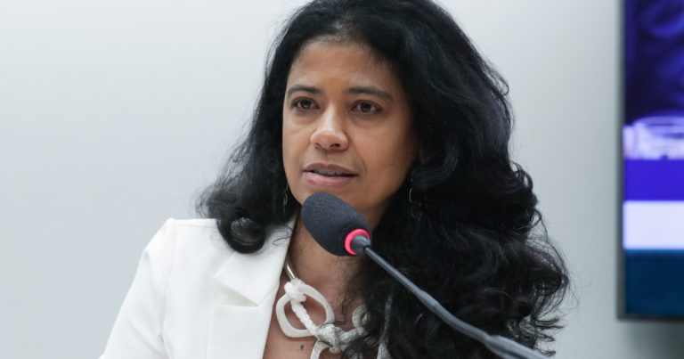 funcionaria-denuncia-suposto-suborno-para-confirmar-virus-na-bahia;-presidente-da-anpc-confirma-audio,-mas-nega-acusacoes