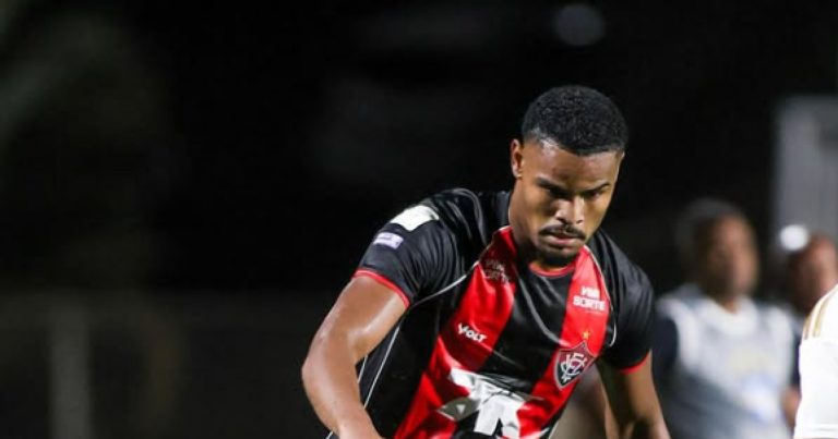 Nathan Mendes sofre lesão no joelho contra o ABC e vira preocupação no Vitória nathan-mendes-sofre-lesao-no-joelho-contra-o-abc-e-vira-preocupacao-no-vitoria