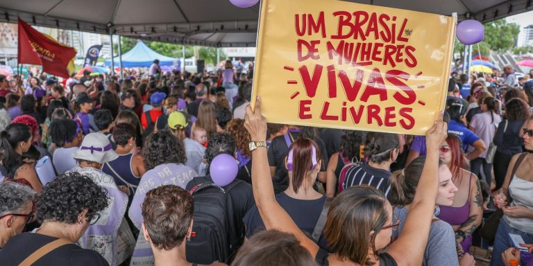 Órfãos de vítimas de feminicídio passam a ter direito a pensão INSS orfaos-de-vitimas-de-feminicidio-passam-a-ter-direito-a-pensao-inss