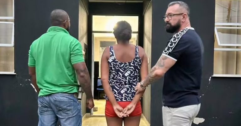 Mulher é presa por abandono de incapaz após deixar filhos sozinhos em casa por cinco dias mulher-e-presa-por-abandono-de-incapaz-apos-deixar-filhos-sozinhos-em-casa-por-cinco-dias