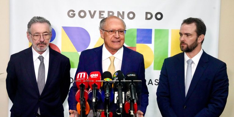 Alckmin: Pix é patrimônio nacional e não entra em negociação com EUA alckmin:-pix-e-patrimonio-nacional-e-nao-entra-em-negociacao-com-eua